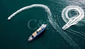 Charter Motor Yacht 