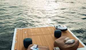 Charter Motor Yacht 