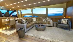 Charter Motor Yacht 