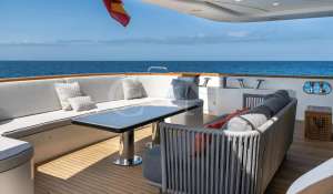 Charter Motor Yacht 