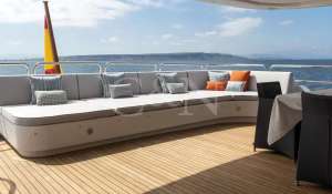 Charter Motor Yacht 