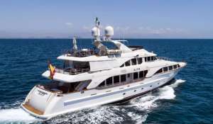 Charter Motor Yacht 