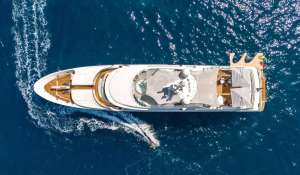 Charter Motor Yacht 