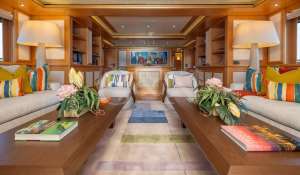 Charter Motor Yacht 