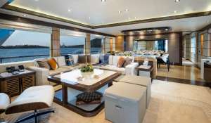 Charter Motor Yacht 