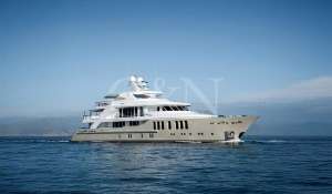 Charter Motor Yacht 