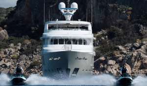 Charter Motor Yacht 