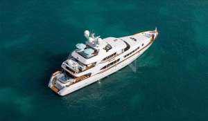 Charter Motor Yacht 