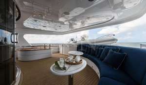 Charter Motor Yacht 