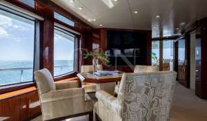 Charter Motor Yacht 