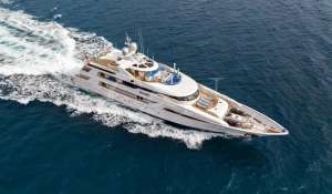 Charter Motor Yacht 