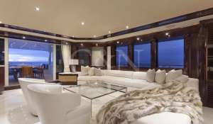 Charter Motor Yacht 