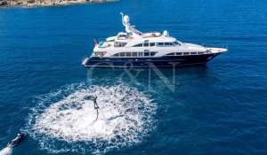 Charter Motor Yacht 