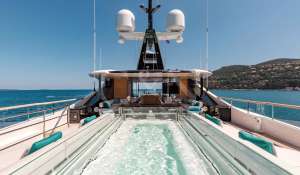 Charter Motor Yacht 