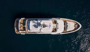 Charter Motor Yacht 