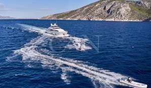 Charter Motor Yacht 