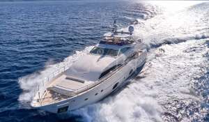 Charter Motor Yacht 