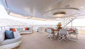 Charter Motor Yacht 