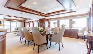 Charter Motor Yacht 