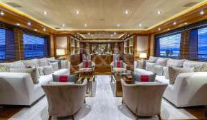 Charter Motor Yacht 