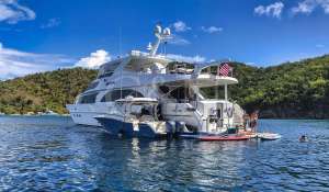 Charter Motor Yacht 