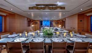 Charter Motor Yacht 