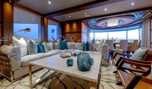 Charter Motor Yacht 