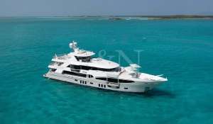 Charter Motor Yacht 