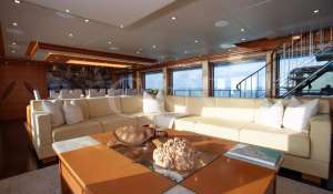 Charter Motor Yacht 