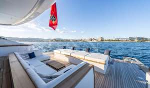 Charter Motor Yacht 