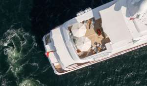 Charter Motor Yacht 