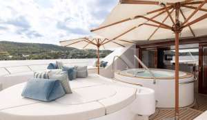 Charter Motor Yacht 