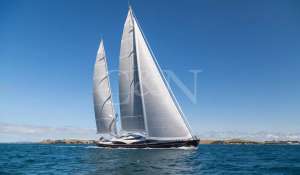 Charter Sailing Yacht 