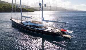 Charter Sailing Yacht 