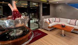 Charter Sailing Yacht 