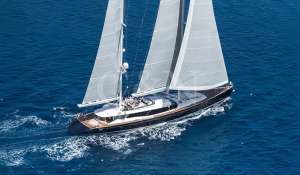 Charter Sailing Yacht 