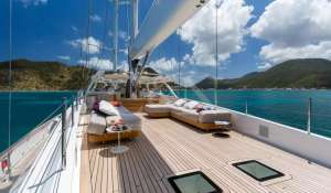 Charter Sailing Yacht 