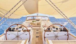 Charter Sailing Yacht 