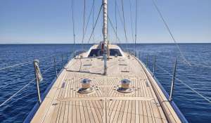 Charter Sailing Yacht 