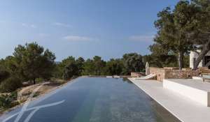 Rental Villa Cala Comte