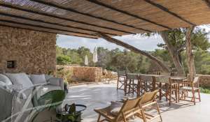 Rental Villa Cala Comte