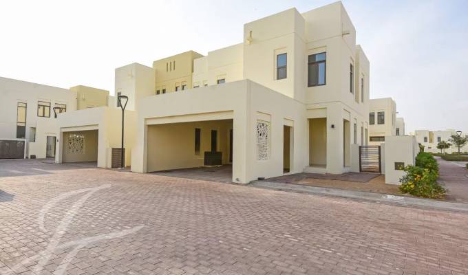 Rental Villa Reem Community