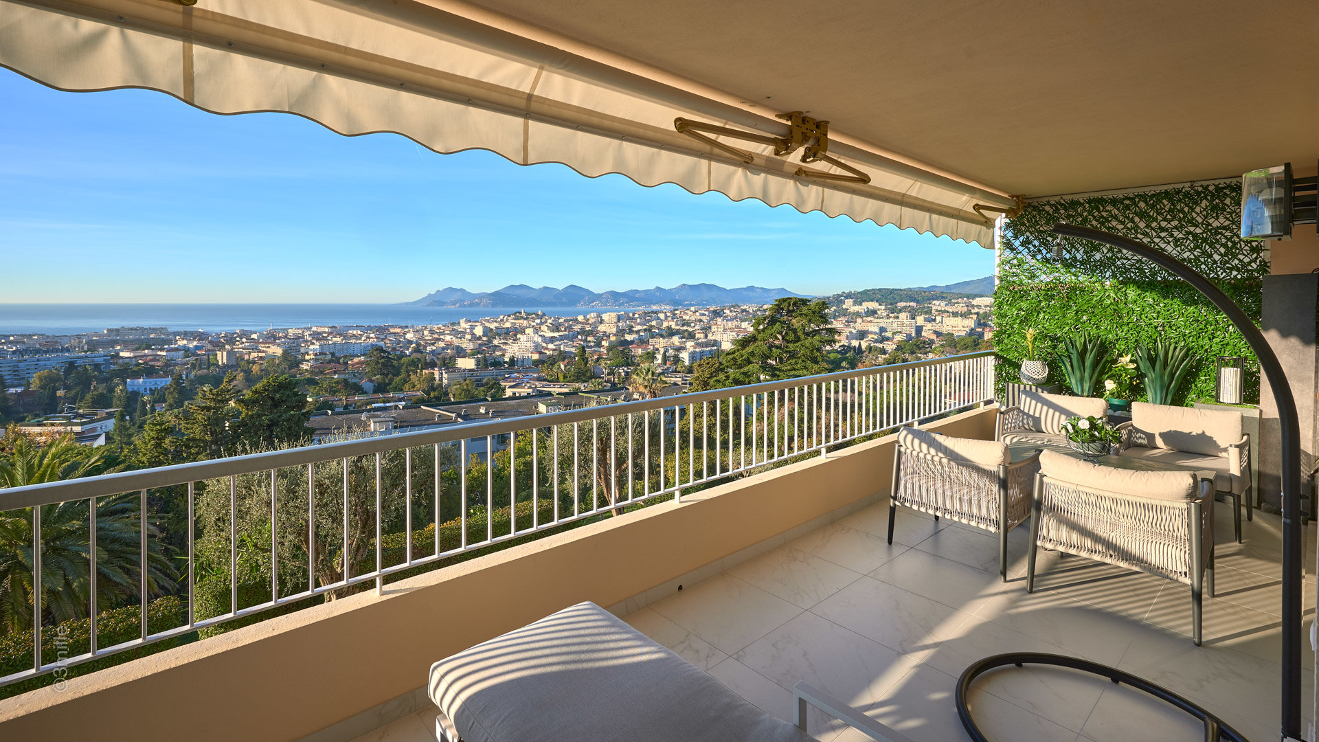 Ad Sale Apartment Cannes Californie (06400), 3 Rooms ref:V4831CA