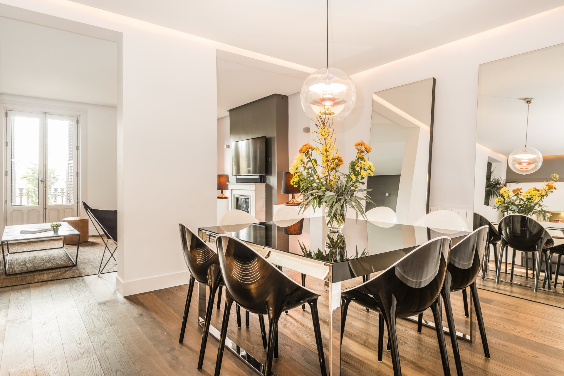 Simple Apartments Madrid Centro with Simple Decor