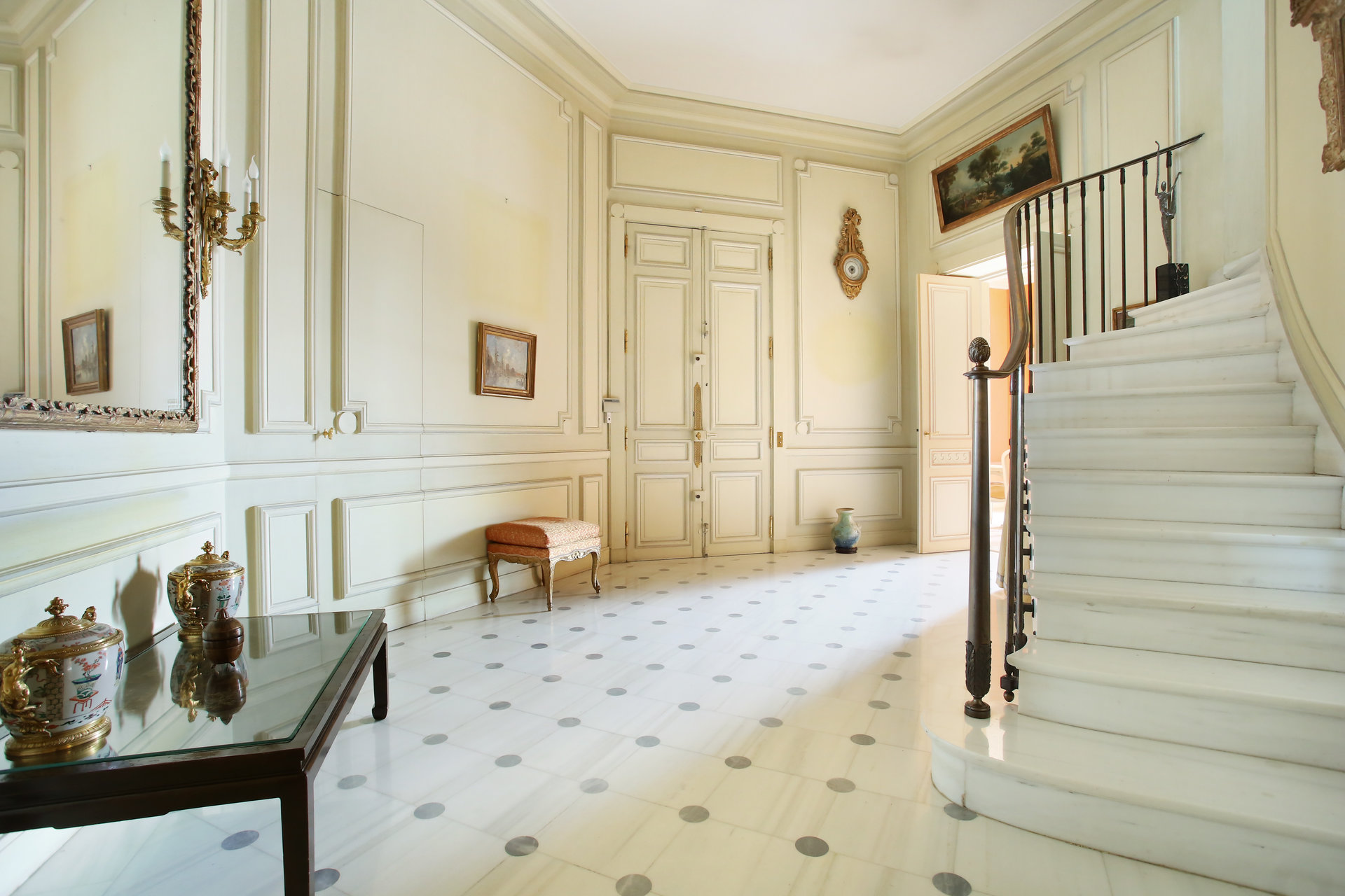 New Apartment For Sale In Paris 16Eme with Modern Garage