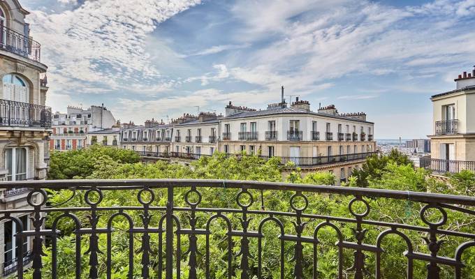 Sale Apartment Paris 18ème