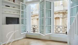 Sale Apartment Paris 1er