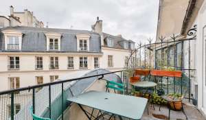 Sale Apartment Paris 1er