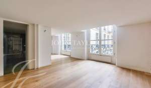 Sale Apartment Paris 1er