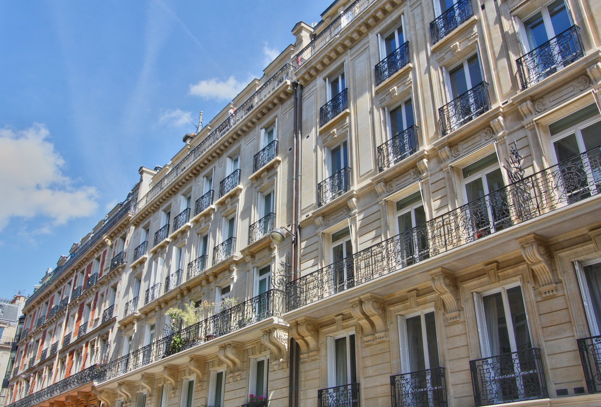 Ad Sale Apartment Paris 8ème Champs-Élysées (75008), 2 Rooms ref:V1039PA